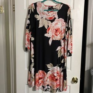 Excellent Condition Smoke Free Home Black print a-line dress